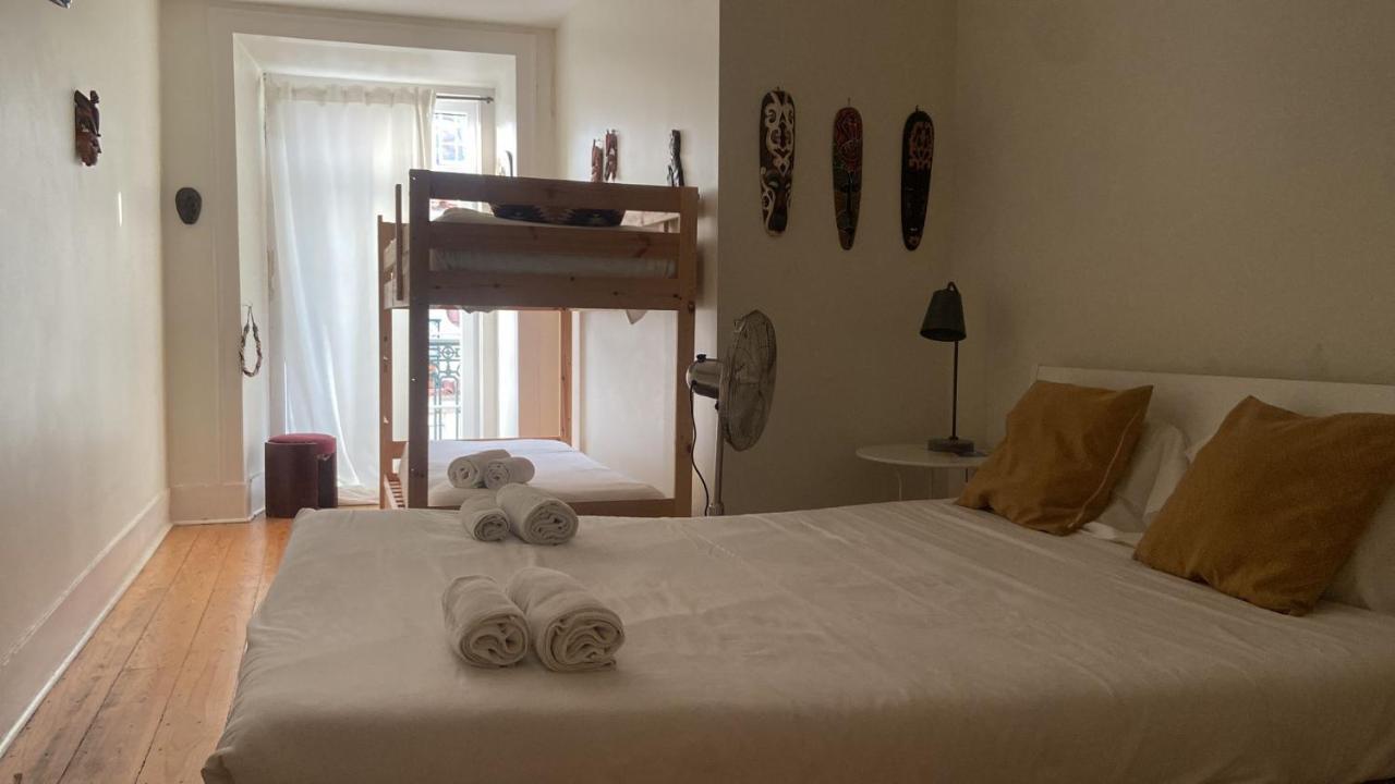 Chiado Happy Rooms Lisbon Exterior photo