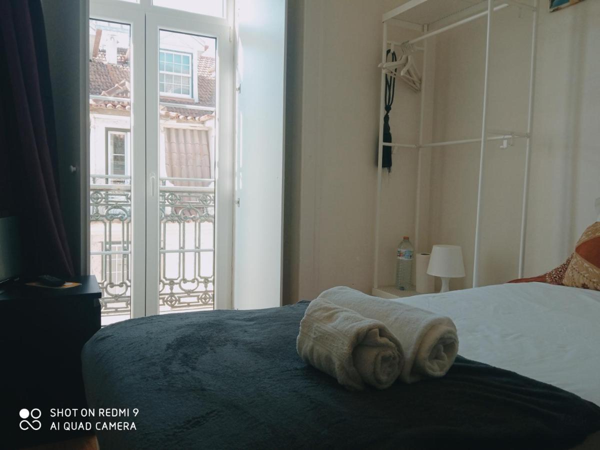 Chiado Happy Rooms Lisbon Exterior photo